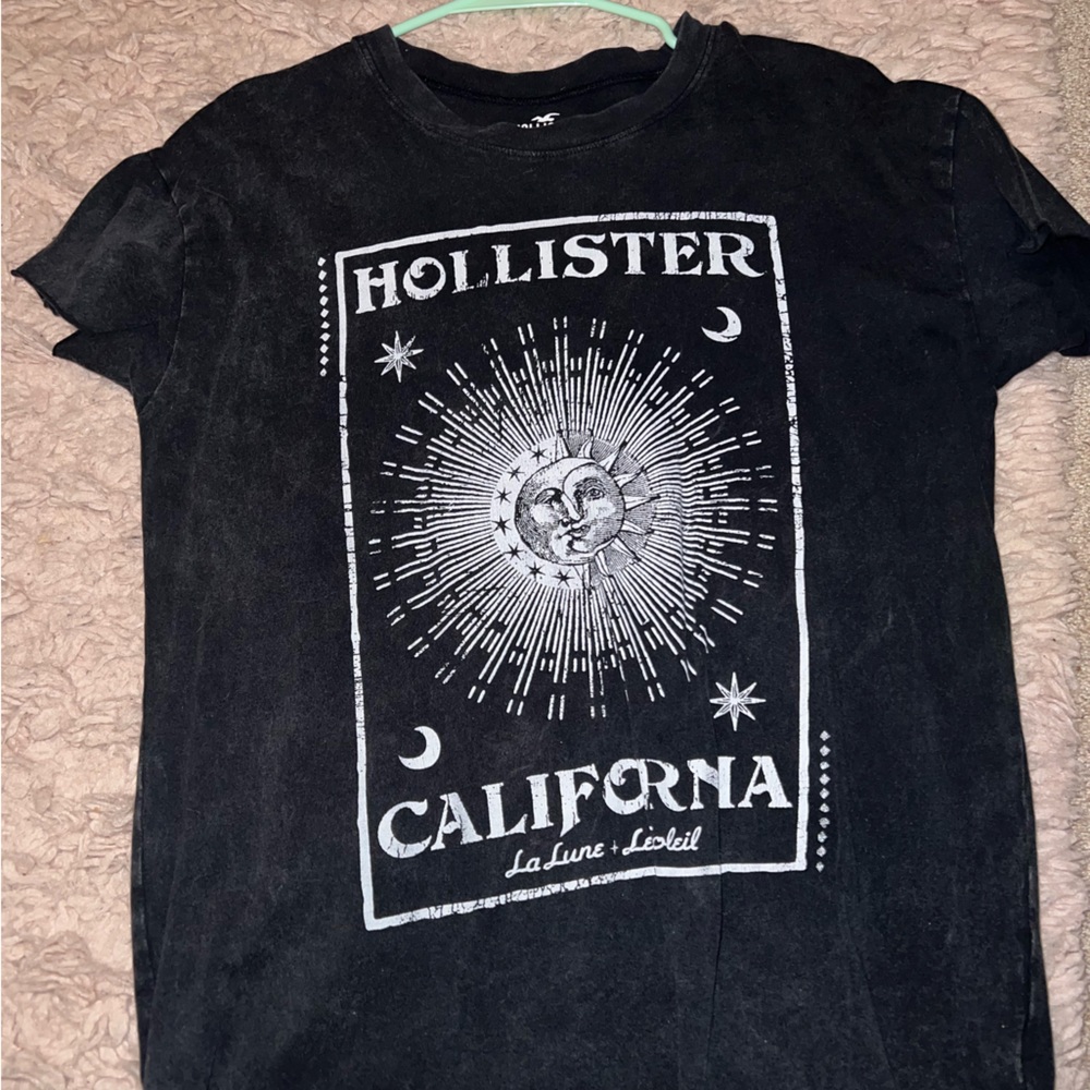 Black design t shirt
